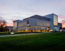 Moss Arts Center